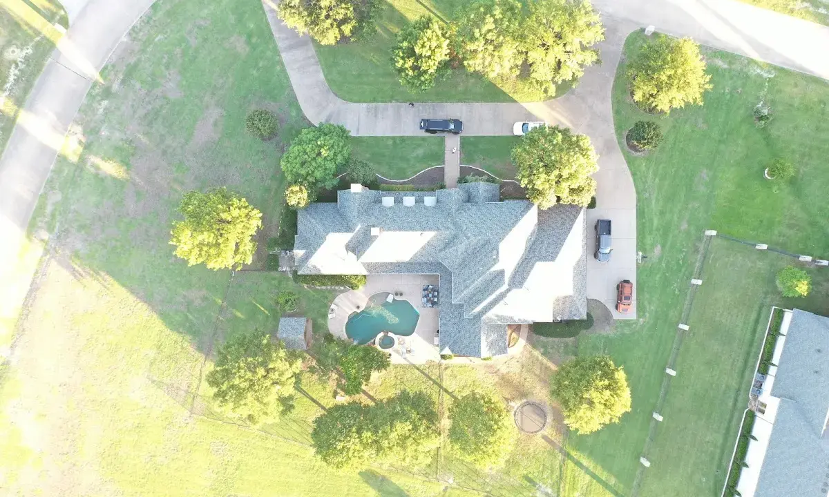 New shingle roof installation on a home in Warren